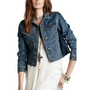 Free People Distressed Denim Jacket Lace Inset Raw Hem‎ Cropped Medium Boho